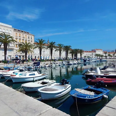 Apartment Seafront Luxury Apt With Balcony And Amazing View Split