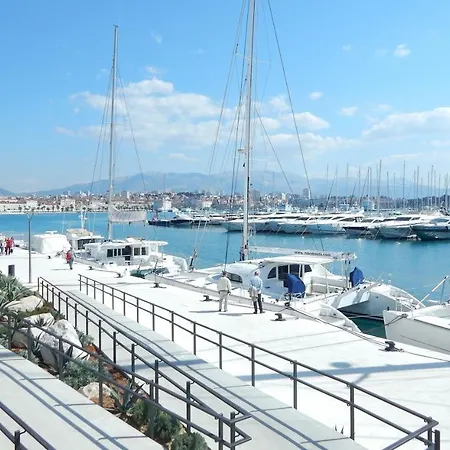Seafront Luxury Apt With Balcony And Amazing View * Split