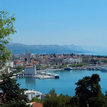 Seafront Luxury Apt With Balcony And Amazing View Lägenhet Split